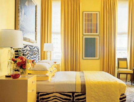 yellowBedroom